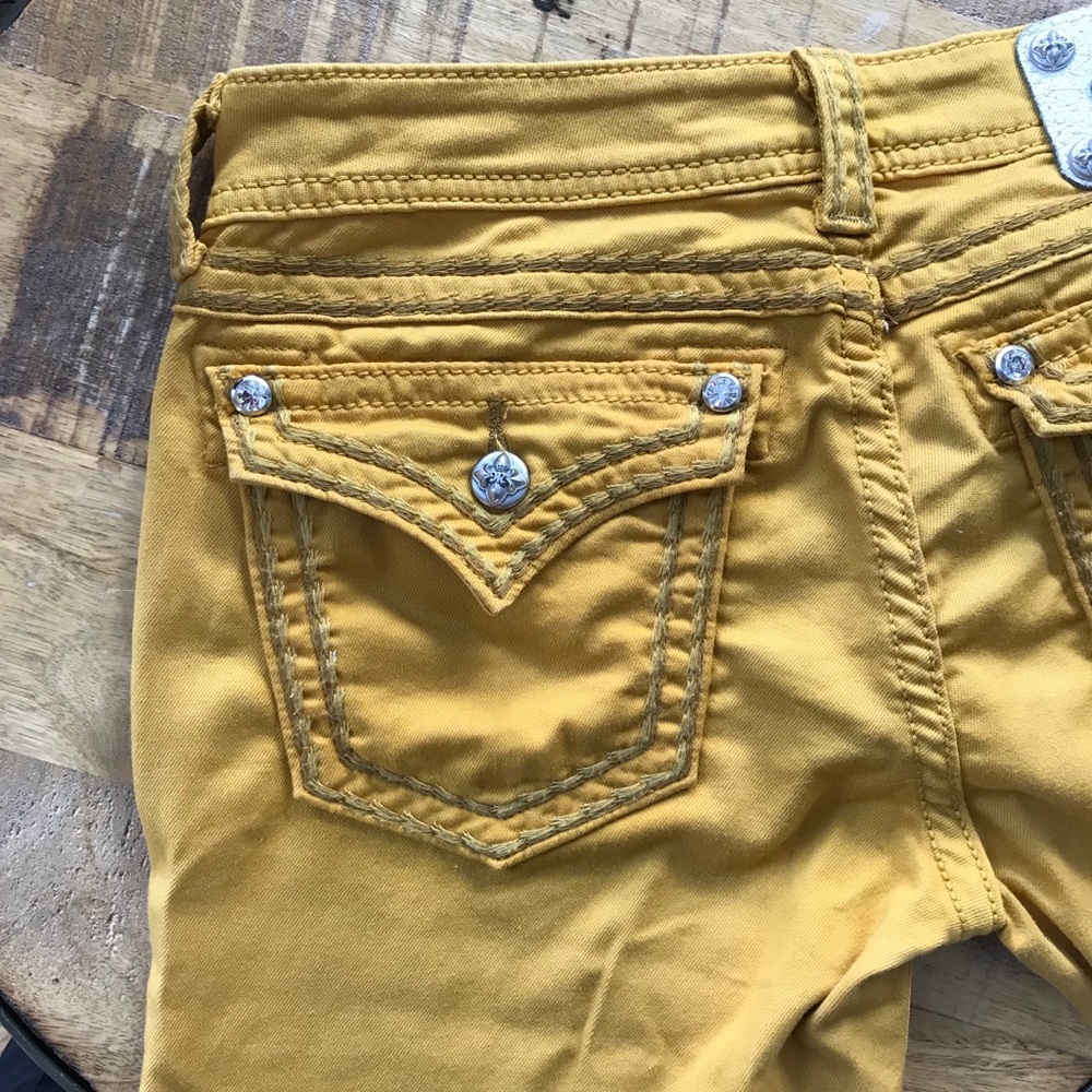 Miss Me mustard color skinny jeans